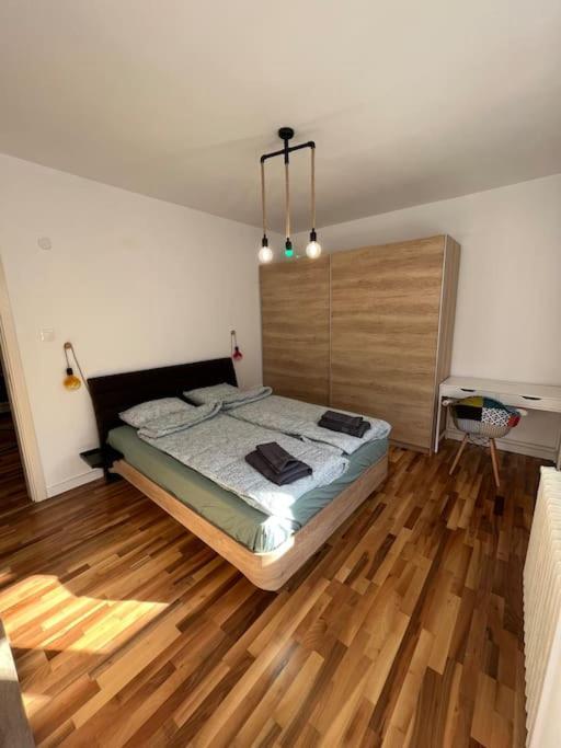Family Friendly Downtown Apart Sofia Ngoại thất bức ảnh